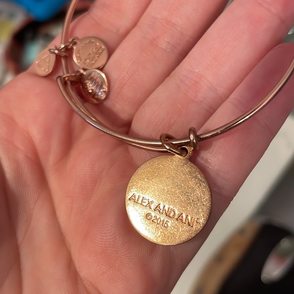 Snowflake Bangle - Picture 2 of 2